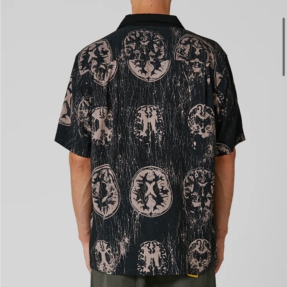Nwt! Former “Marilyn Brainscan” Short Sleeve Shirt Size Xl — image 3 of 8